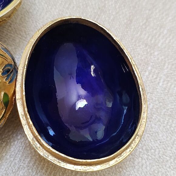 Cloisonne Gold Nesting Egg and Box Hand Painted Enamel Floral and Bird Vintage - Picture 5 of 11